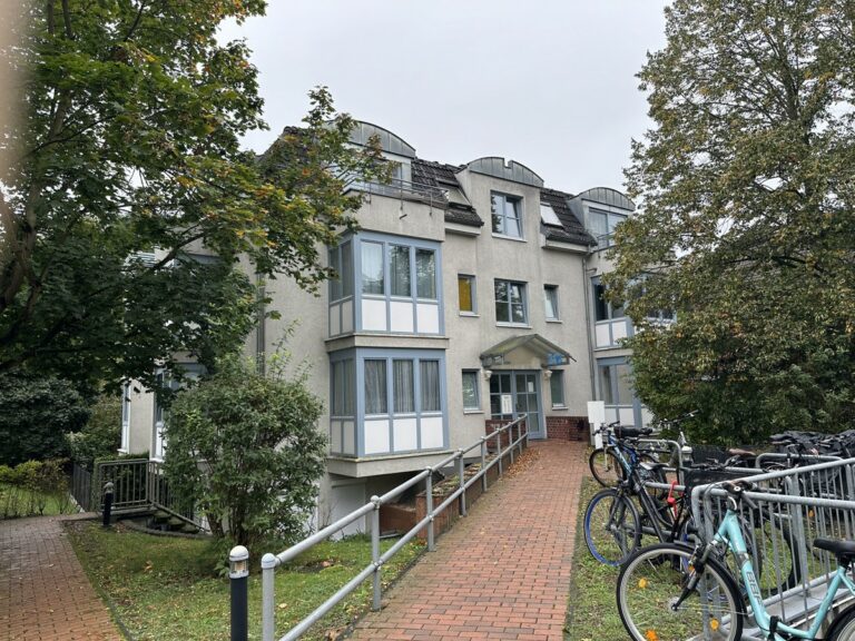 Gut vermietete Wohnung in Heiligensee, nahe dem Berliner Stadtforst *Erker*Duschbad*TG-Stellpl.*